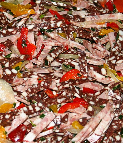 Geröstetes Fleisch mit knuspriger Haut und würziger Kruste.