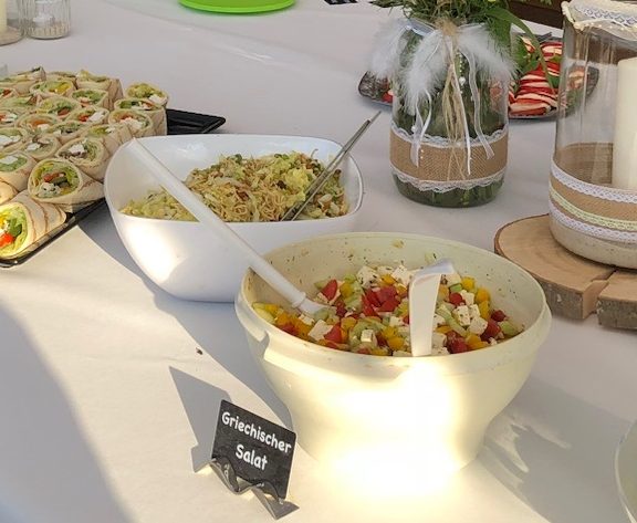 Verschiedene kalte Salate